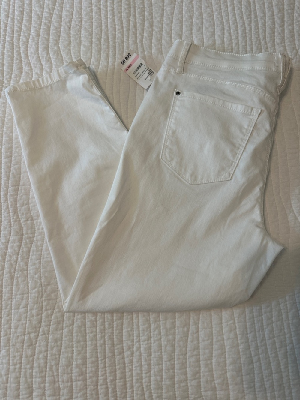NWT Curve Brand white jeans size 10